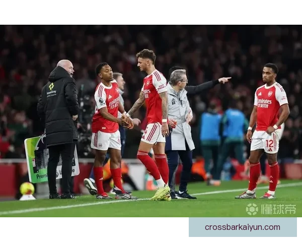 萨卡无球跑动与接球表现稳健，持续提升进攻威胁